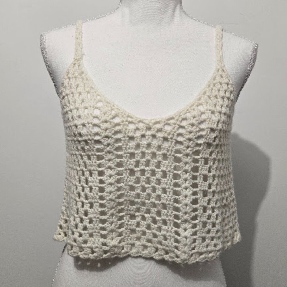 Womens White Open Knit Crochet Cropped Tank Top Sz M Dainty Festival Rave Fairy